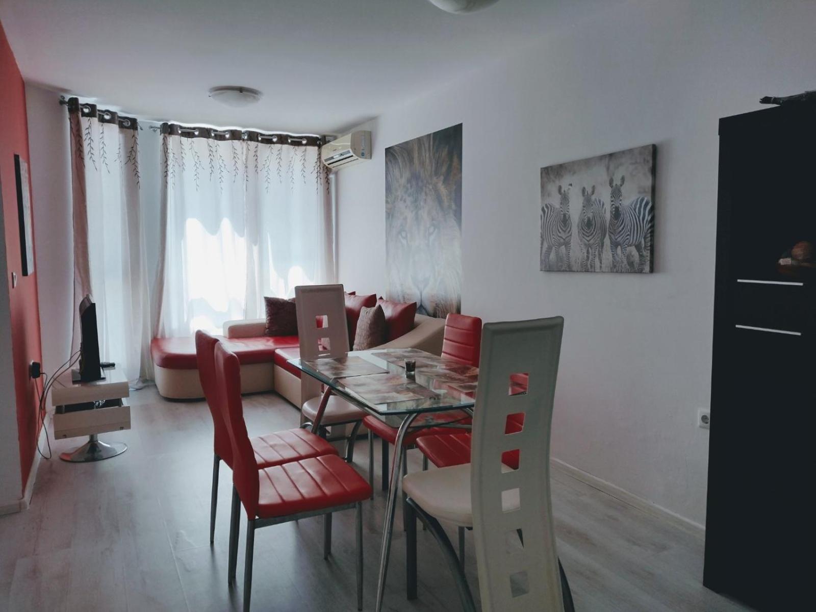 Private Apartment With Parking And Pool Baltschik Exterior foto