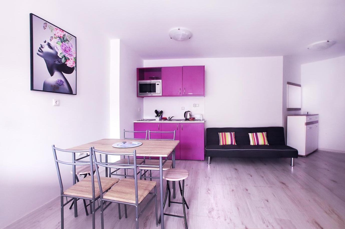 Private Apartment With Parking And Pool Baltschik Exterior foto