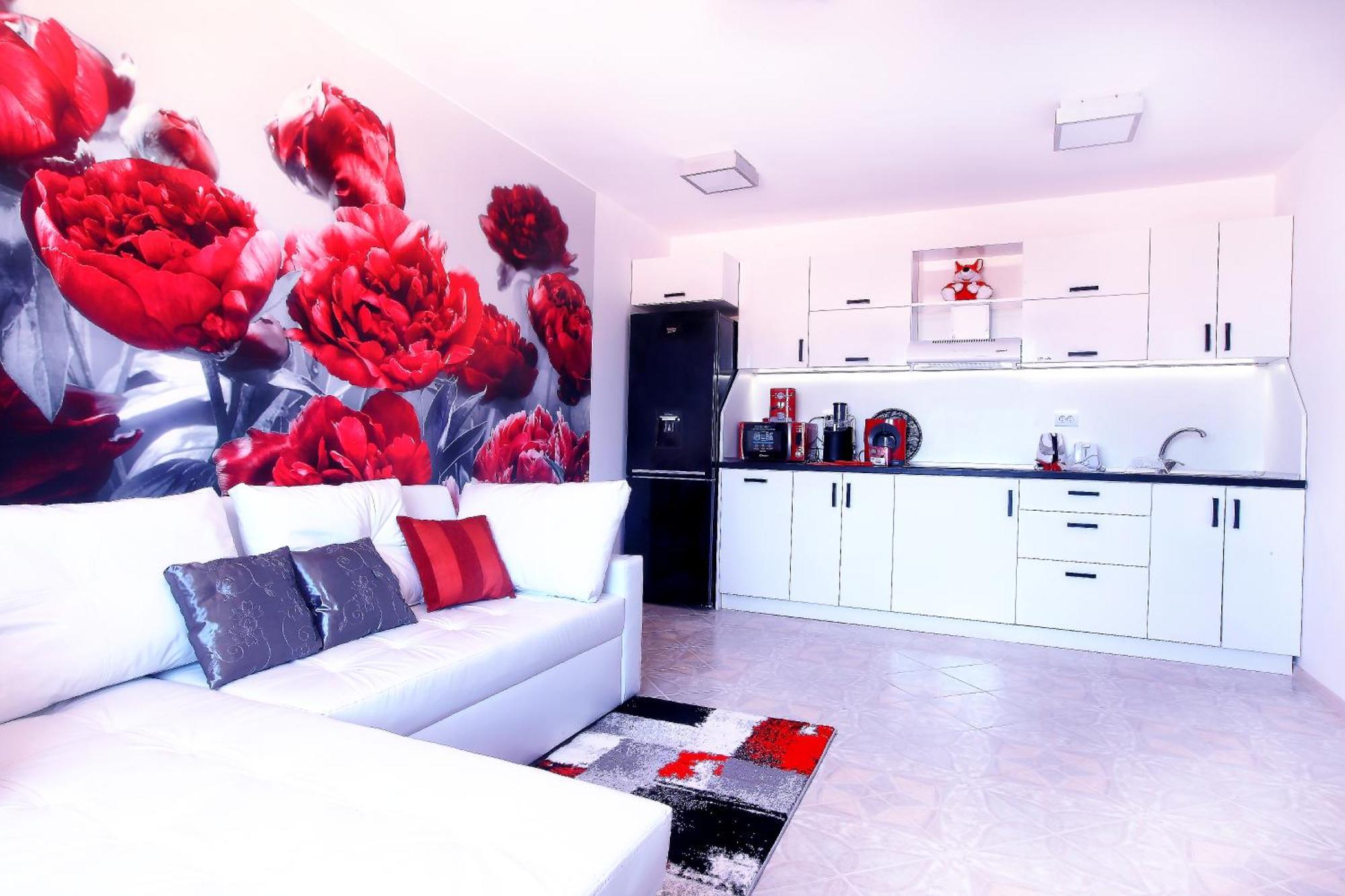 Private Apartment With Parking And Pool Baltschik Exterior foto