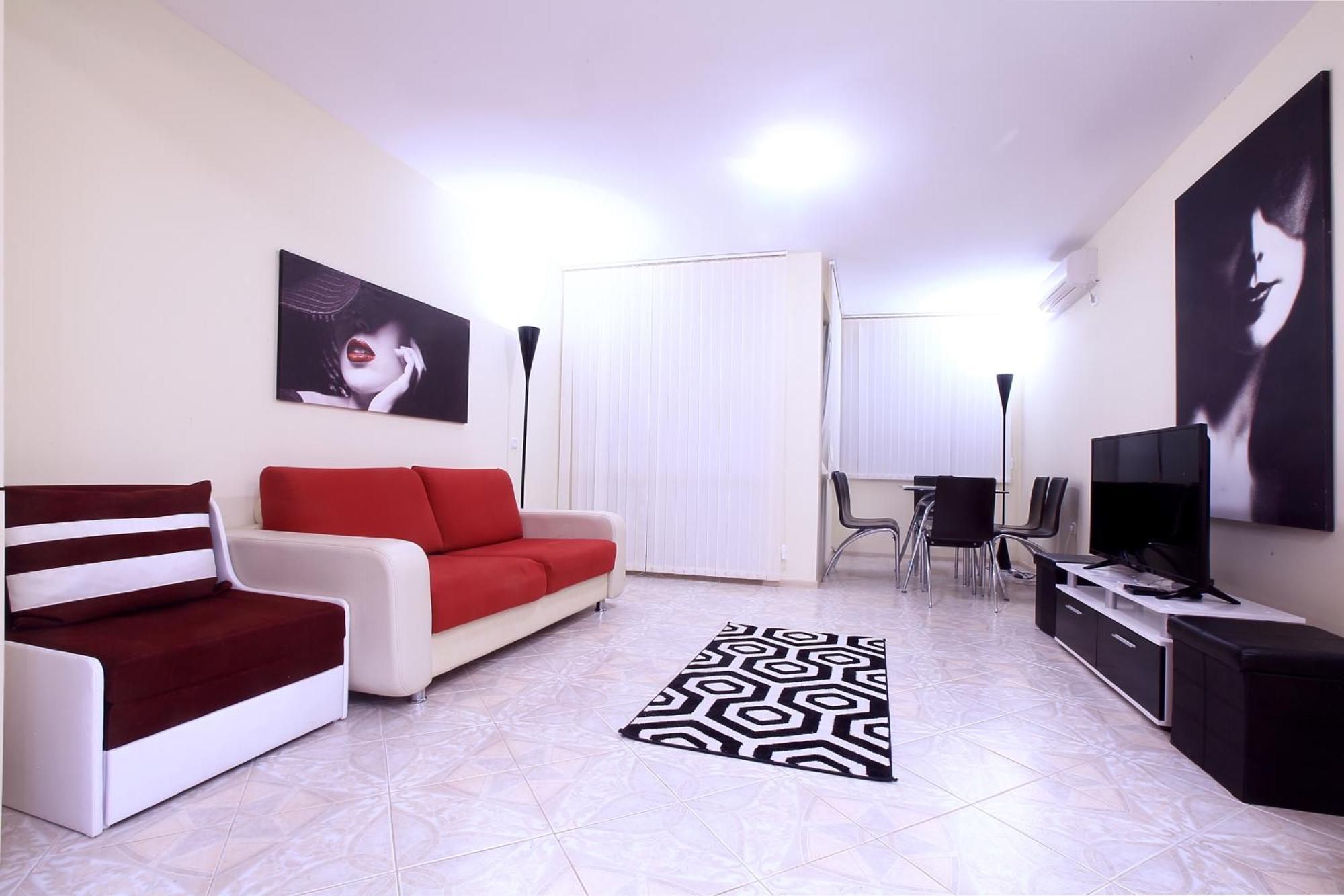 Private Apartment With Parking And Pool Baltschik Exterior foto